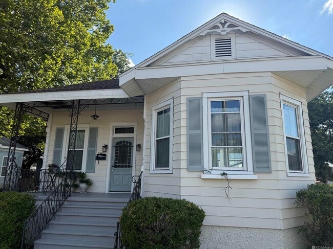 Building Photo - 23930 Railroad Ave