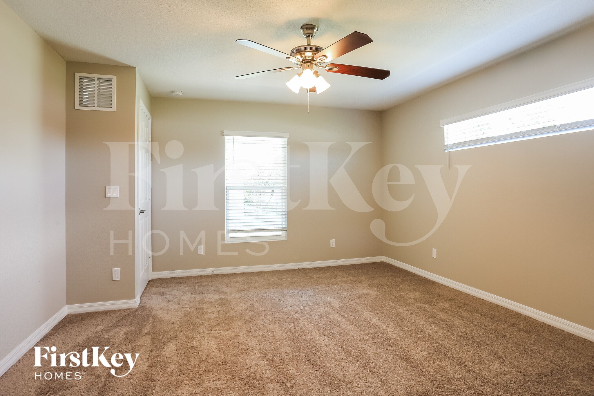 Building Photo - 1298 SW Crost Ave