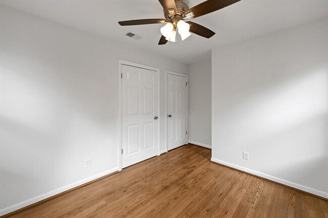 Building Photo - 5201 Verdome Ln