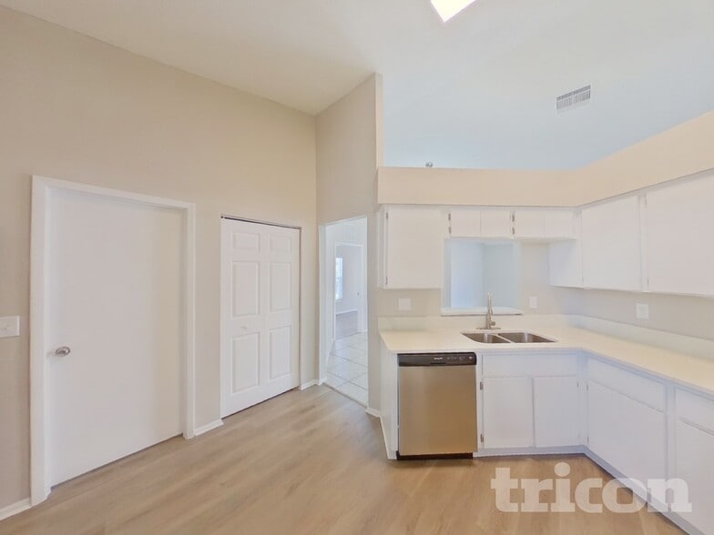 Building Photo - 1236 Sweet Gum Dr