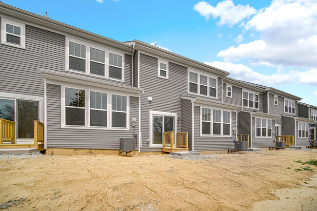 Building Photo - 2259 Horseshoe Cir