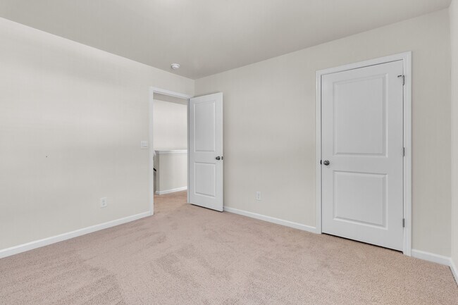 Building Photo - 4111 Ocracoke Ct