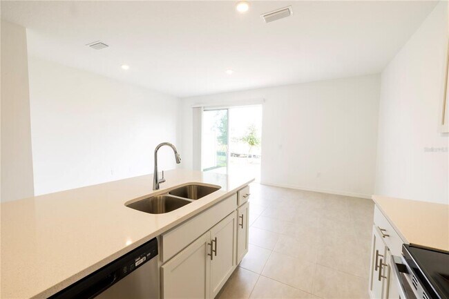Building Photo - 7649 WATERSCAPE Dr