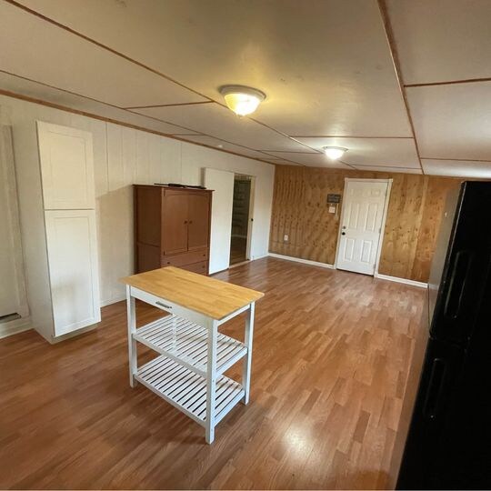 Building Photo - 2124 Polly Ln