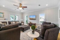 Building Photo - 8008 Belle Fontaine Dr