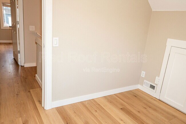 Building Photo - 2243 E 35th St
