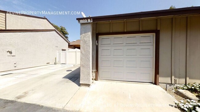 Building Photo - 1603 Coco Palm Ct
