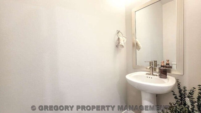 Building Photo - 8321 NE 176th Ct
