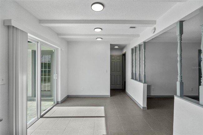 Building Photo - 7132 Leighton Way