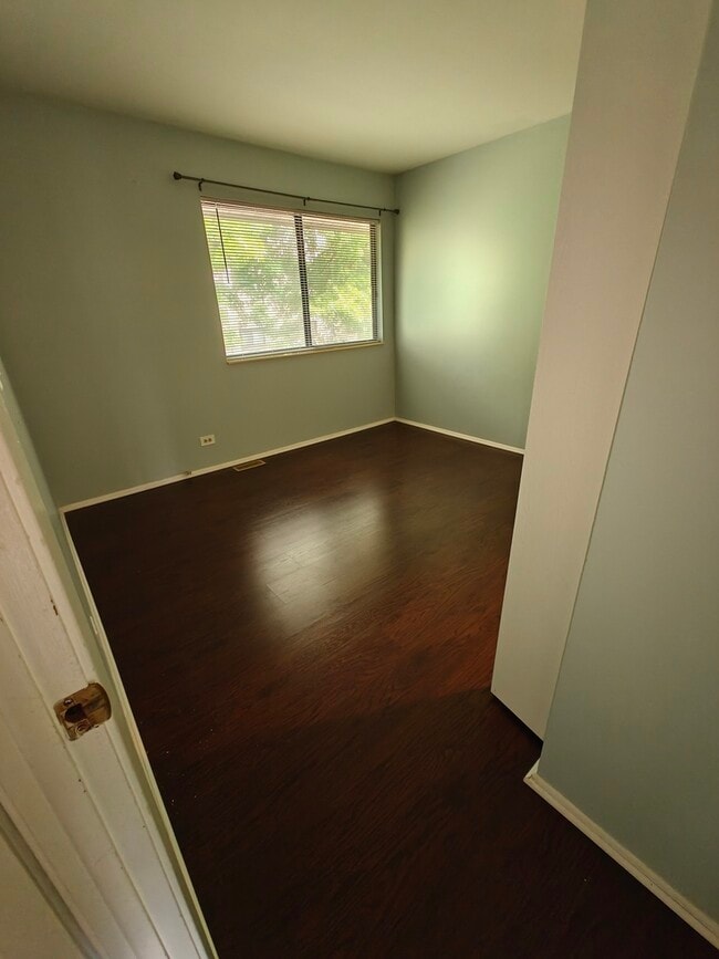 Building Photo - 1410 Whispering Springs Cir