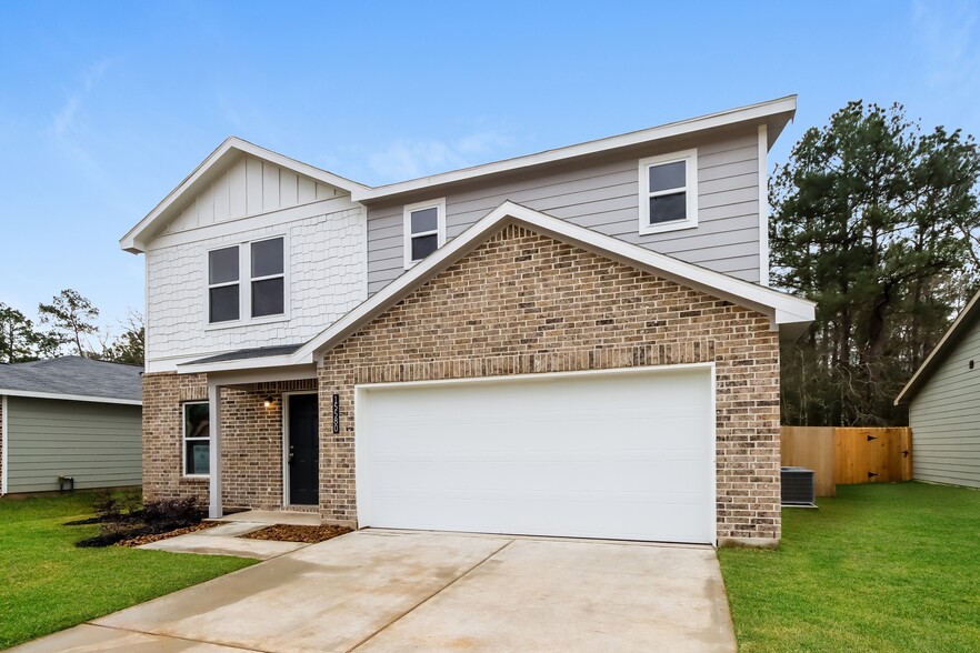 Building Photo - 15580 Briar Forest Dr