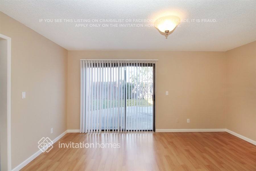 Building Photo - 1225 Rio Cresta Way