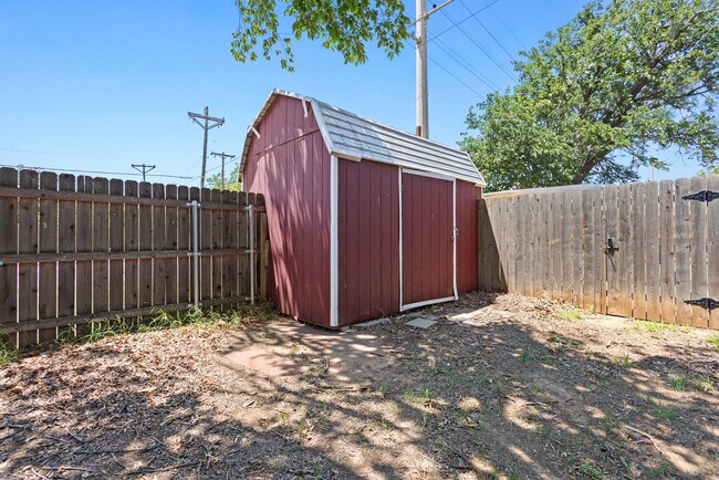Building Photo - 2826 58th St