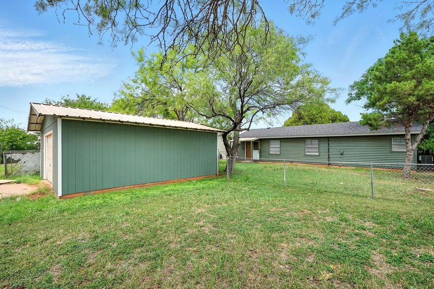 Building Photo - 5107 Durango Dr