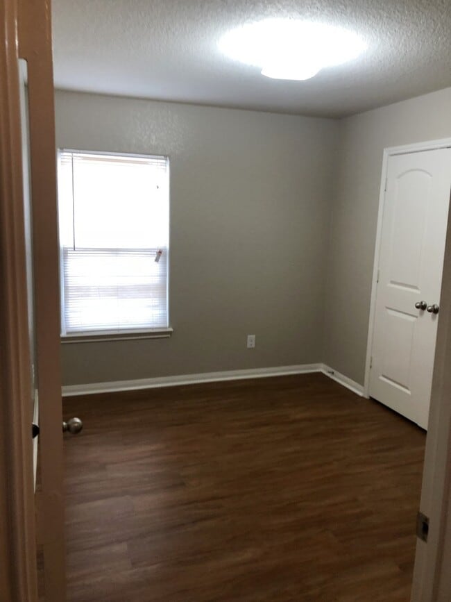 Building Photo - Luckey Ranch One-Story Home with Flex Room