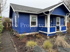 Building Photo - Charming Washburne Home