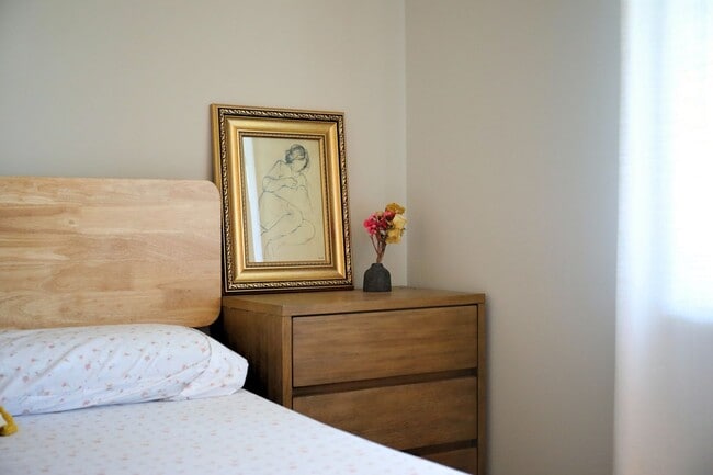 Building Photo - Gorgeous, Home in Rocketts Landing: Available NOW!