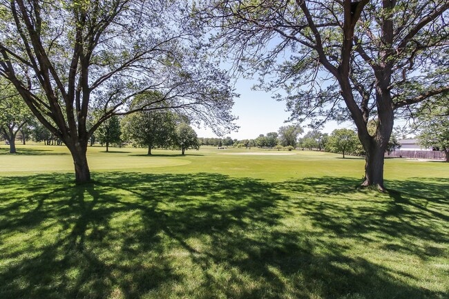 Building Photo - 141 Manchester Ct