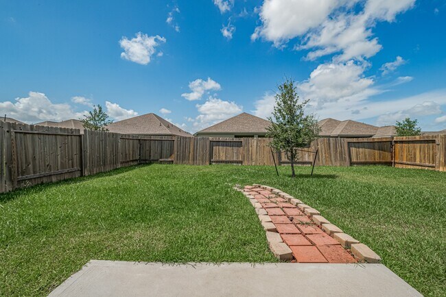 Building Photo - 5323 Vermilion Ct