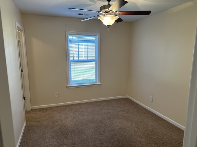 Building Photo - 688 Ruddy Creek Cir