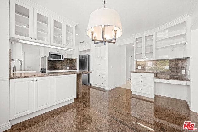 Building Photo - 500 Smithwood Dr