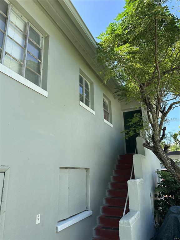 Primary Photo - 734 21st Ave S