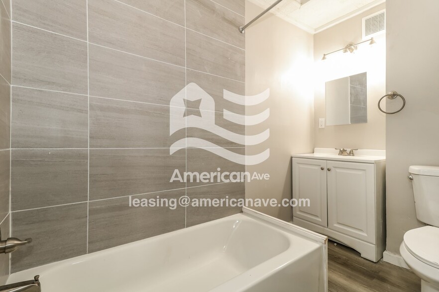 Building Photo - 2535 S Millick St