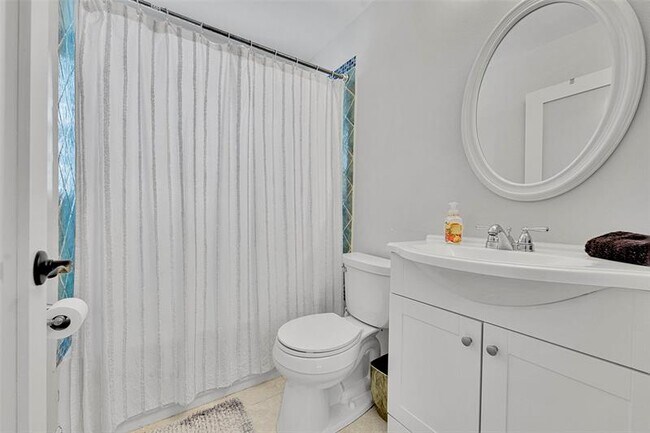 Building Photo - 3588 Sahara Springs Blvd