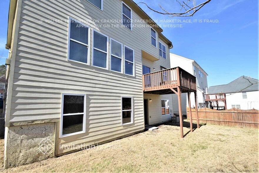 Building Photo - 625 Simonton Crest Dr SE