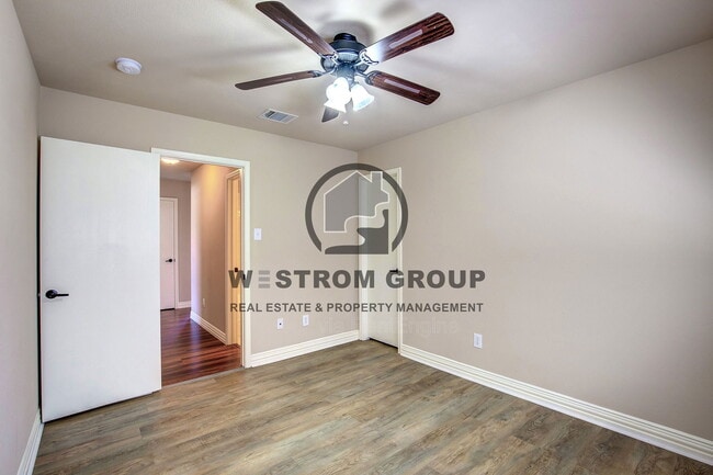 Building Photo - 10856 Devontree Dr