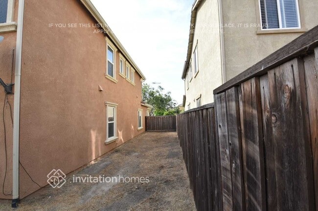 Building Photo - 382 Craftsman Dr