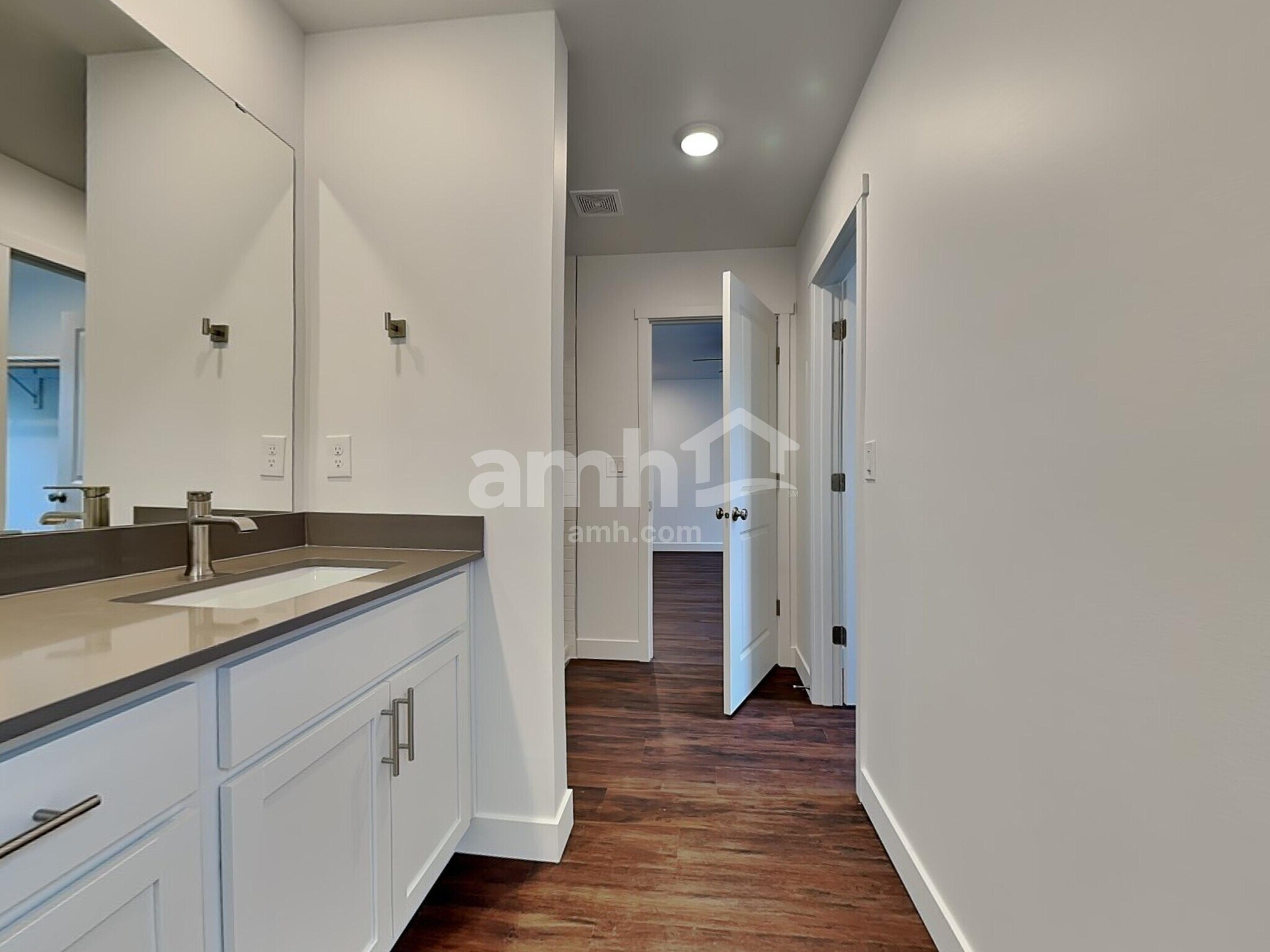 Building Photo - 8037 Dagny St SW