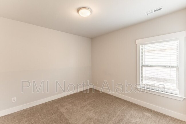 Building Photo - 125 Caspian Ln