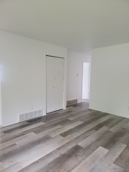 Building Photo - 922 Boon St