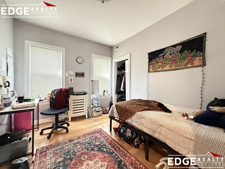 Building Photo - 83 Newbury St