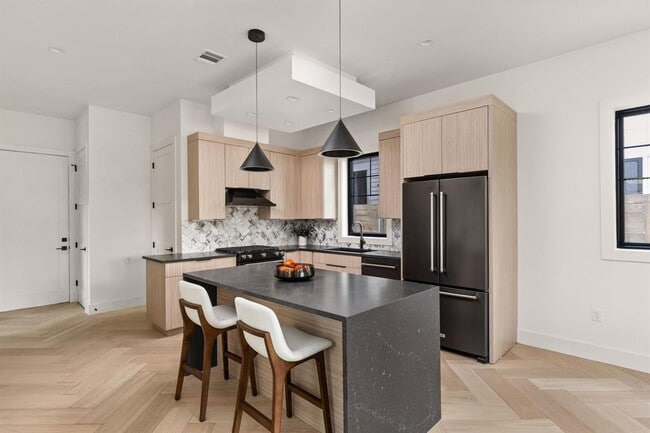 Building Photo - 2707 Stacy Ln