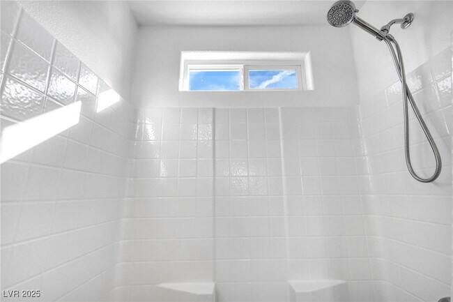 Building Photo - 4054 E Tonopah Ave