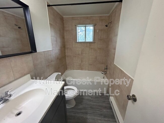 Building Photo - 1541-1541 Maine Ave