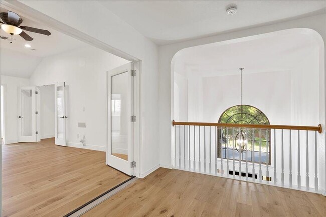 Building Photo - 3313 Oxsheer Dr