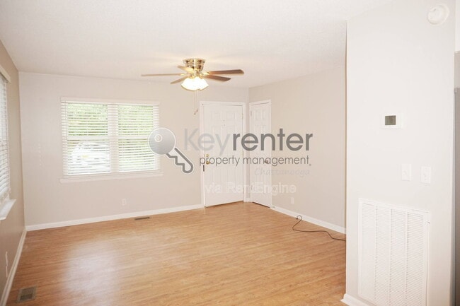Building Photo - 1024 Garnett Ave