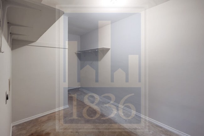 Building Photo - 12800 Steeple-Chase Dr