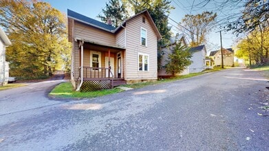 Building Photo - 4 bedroom home in Mansfield!