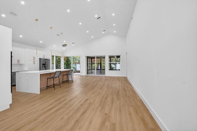 Building Photo - 5537 NW 21st Way