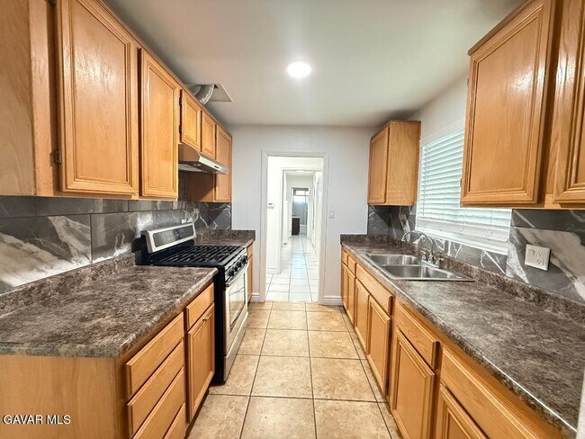 Building Photo - 38638 31st St E