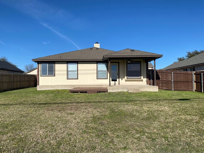 Building Photo - 3 BEDROOMS, COMMUNITY POOL, BELTON ISD