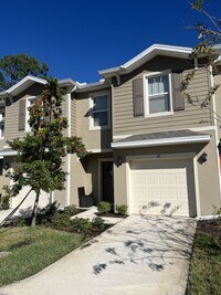 Building Photo - 3 bed 2 bath Townhome in Port Orange