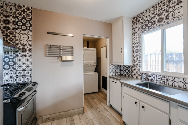 Building Photo - 3827 N 18th St