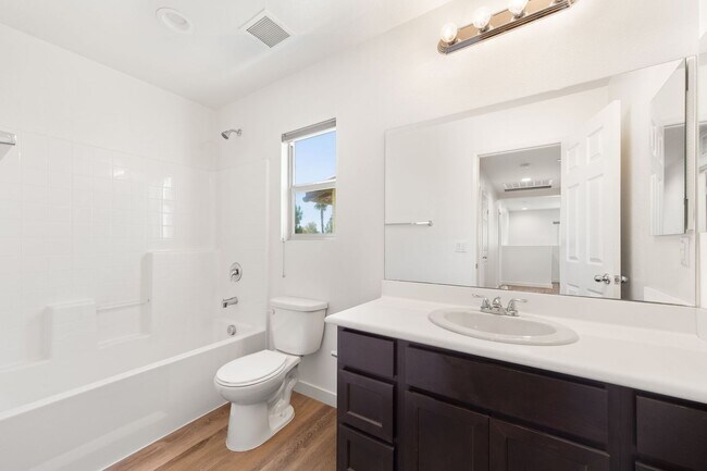 Building Photo - Beautiful Two-Story Home with Spacious Open Floor Plan!