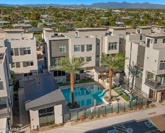 Building Photo - 6850 E McDowell Rd