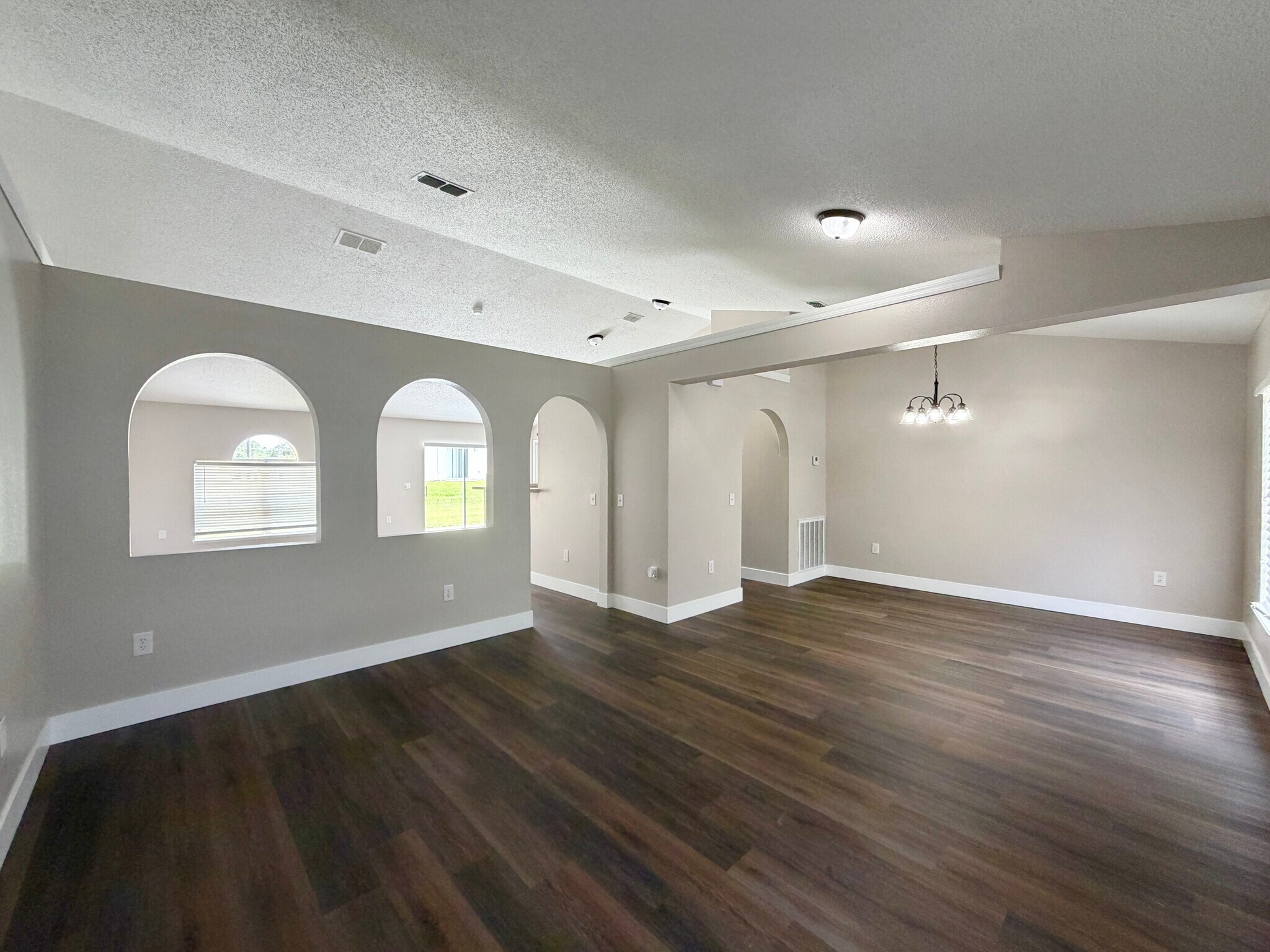 Building Photo - 47 Sawfish Ct
